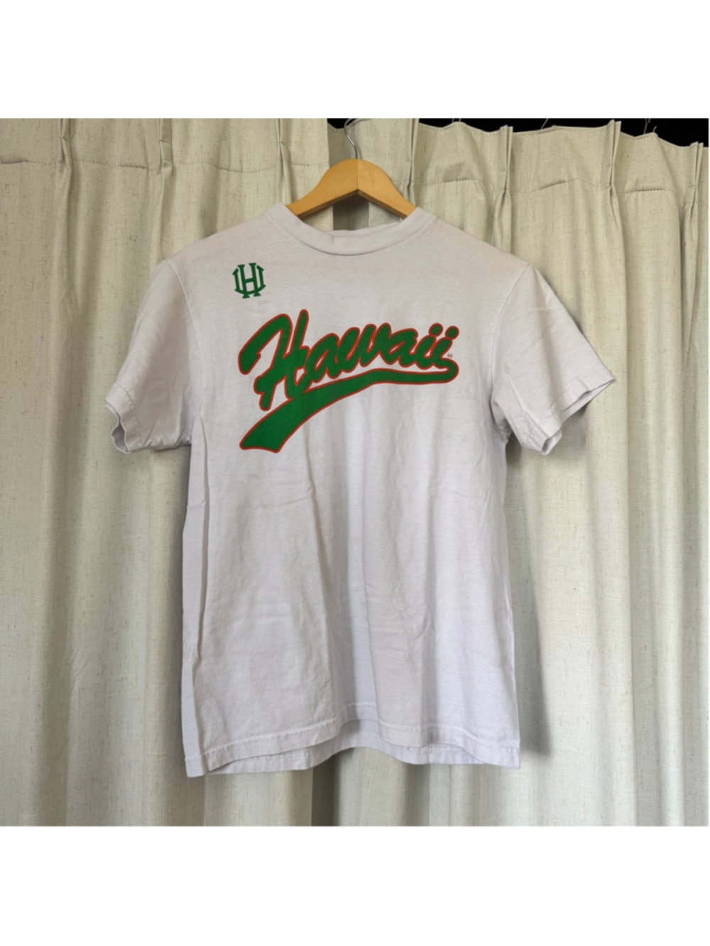Retro Hawaii Baseball Script Vintage Style Men’s T-Shirt • Size: M